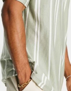 New Look Stripe T-shirt In Khaki For Men Dark Khaki -Look Espn Store 204081304 4