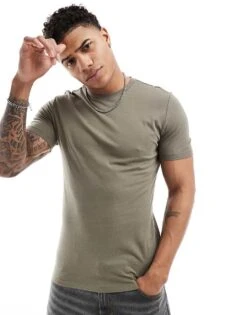New Look Muscle Fit T-shirt In Dark Khaki For Men