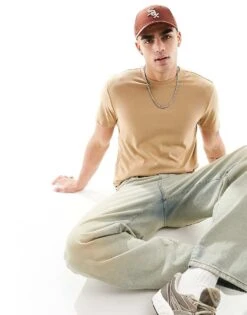 New Look Crew Neck Regular Fit T-shirt In Mid Brown For Men