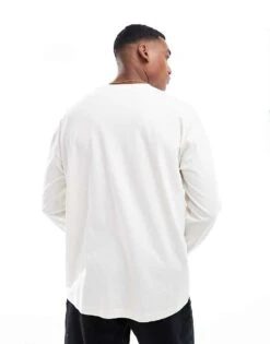 New Look Long Sleeved Oversized Pocket T-shirt In Off White For Men -Look Espn Store 206991474 4