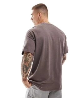 New Look Textured T-shirt In Washed Brown For Men Plum Truffle -Look Espn Store 207250143 4