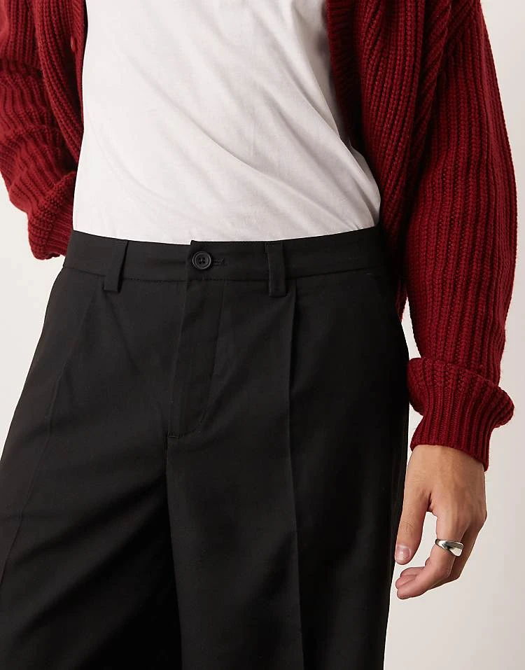 New Look Pleated Smart Trouser In Black For Men 2 New Look Pleated Smart Trouser In Black For Men - Image 2