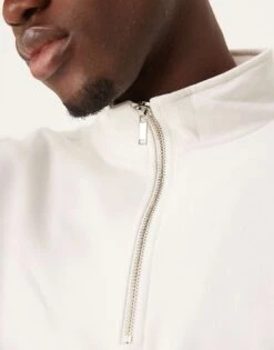 New Look 1/4 Zip Funnel Neck In Off White For Men -Look Espn Store 207303550 3