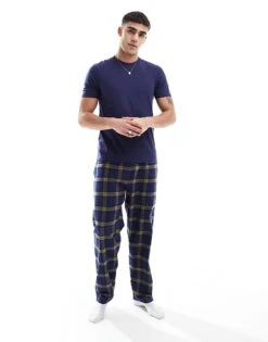 New Look Woven Check Pyjama And T-shirt Set In Navy For Men