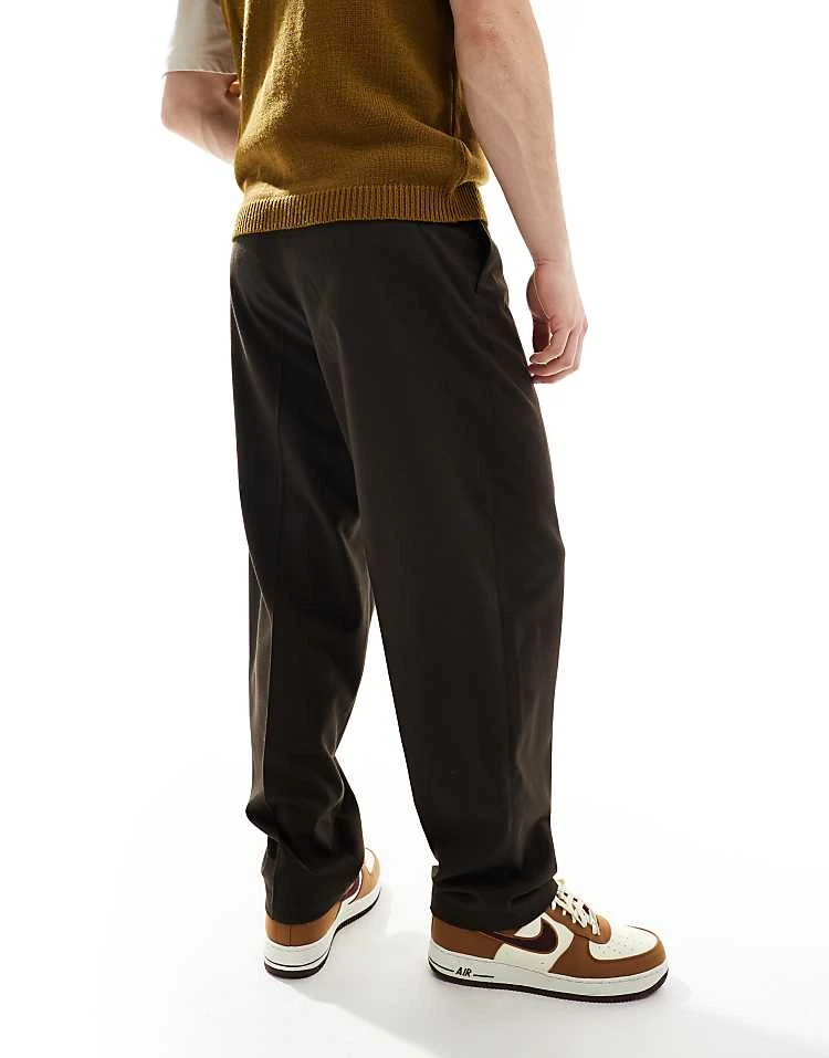New Look Pleated Smart Trouser In Dark Brown For Men 2 New Look Pleated Smart Trouser In Dark Brown For Men - Image 2