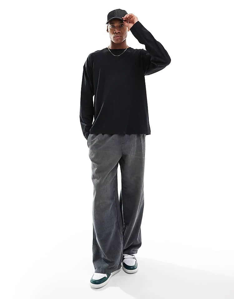 New Look Long Sleeve Oversized T-shirt In Black For Men 4 New Look Long Sleeve Oversized T-shirt In Black For Men - Image 4